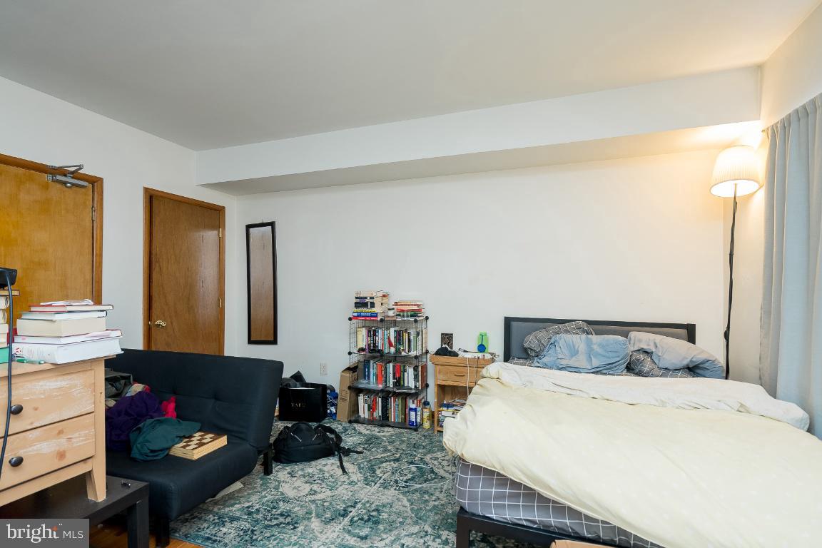4028 Market St Property Photo 25