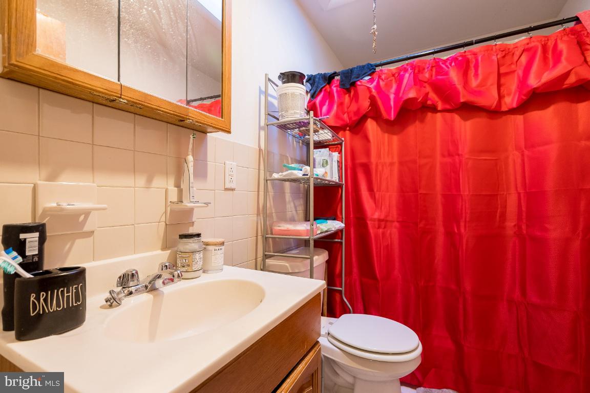 4028 Market St Property Photo 32