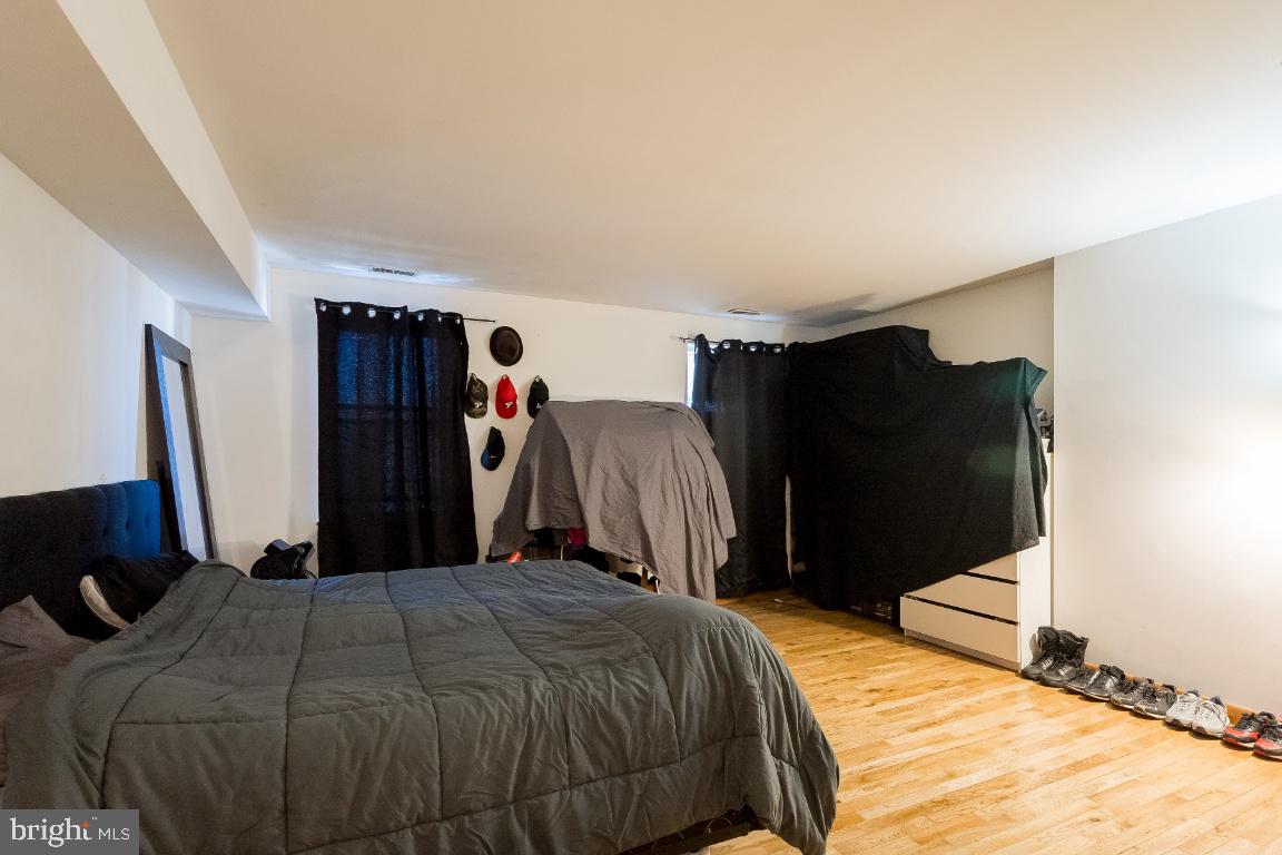 4028 Market St Property Photo 33