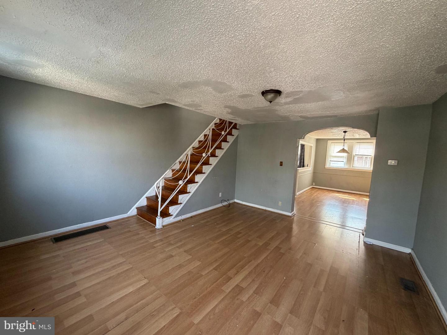 6741 Horrocks St Property Photo 2