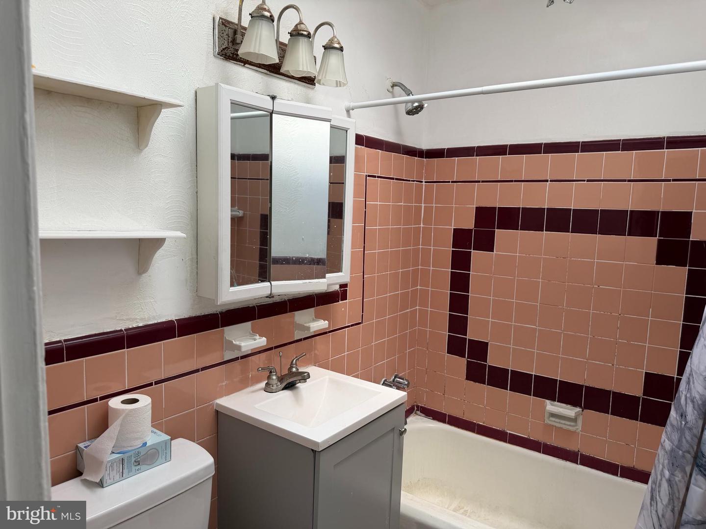 6741 Horrocks St Property Photo 9