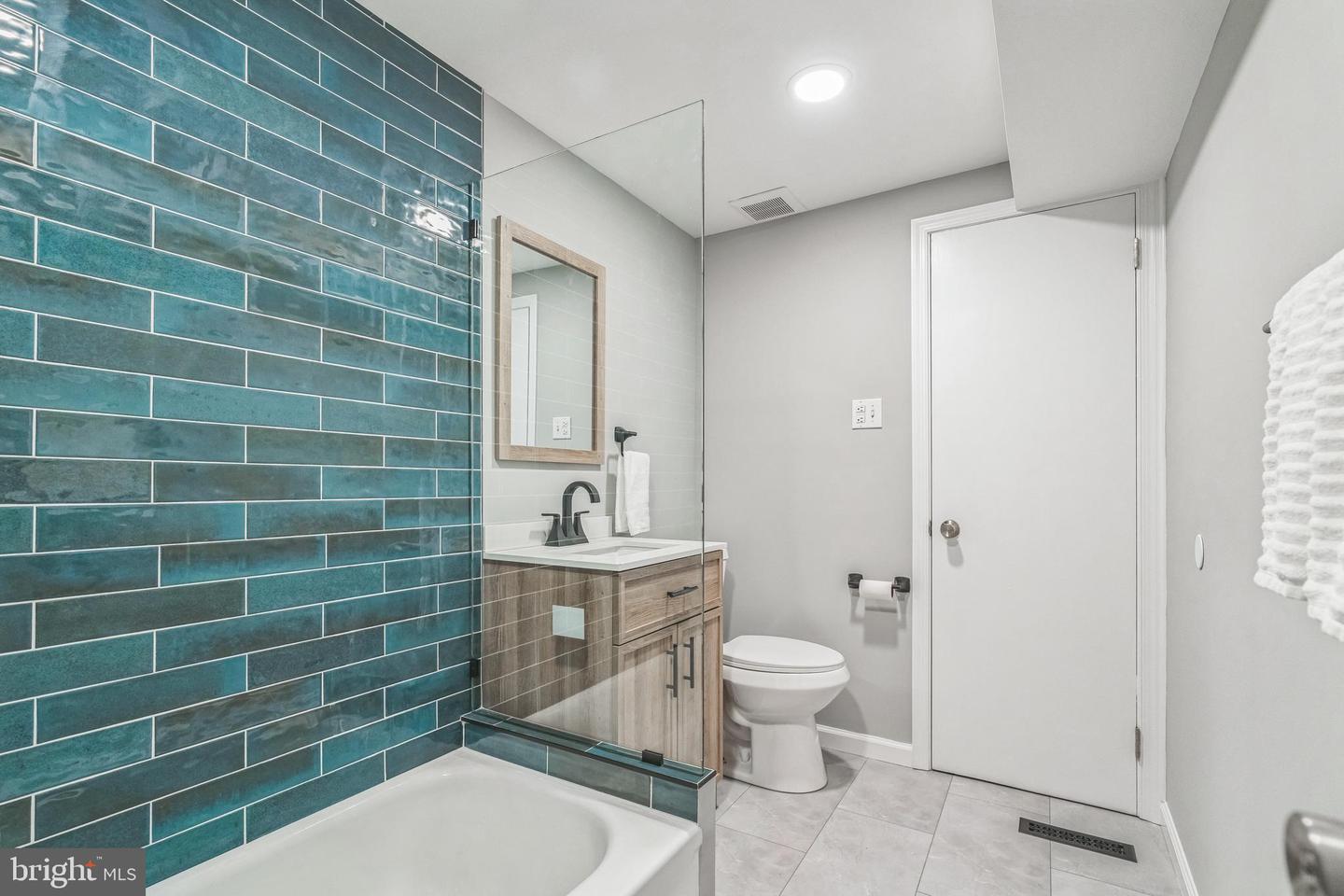 1532 Naudain St Property Photo 22