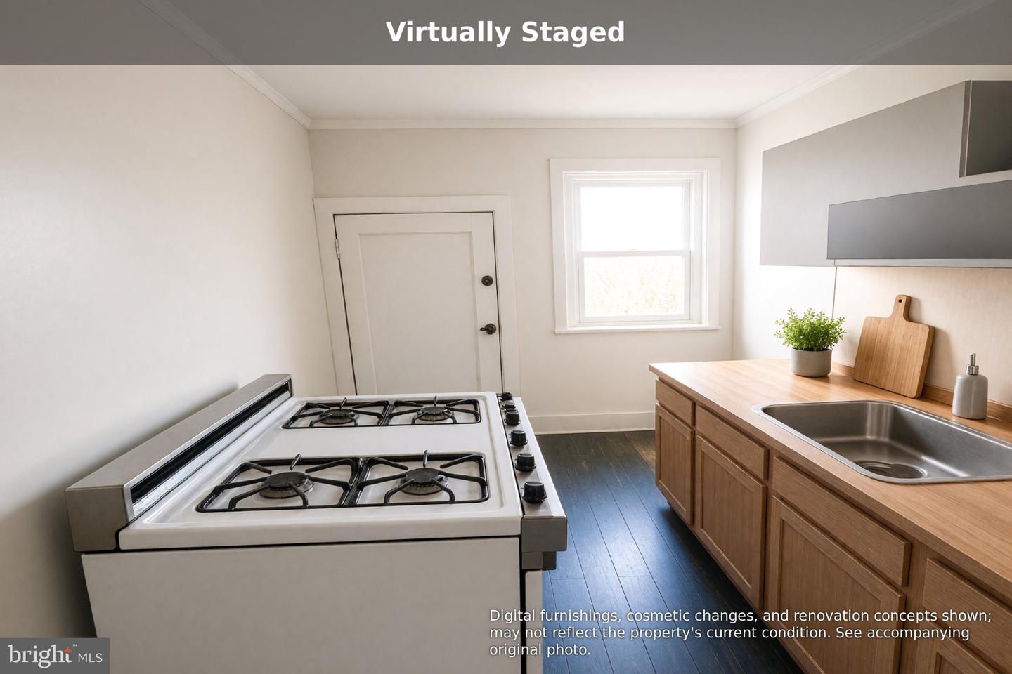 5651 Litchfield St Property Photo 13