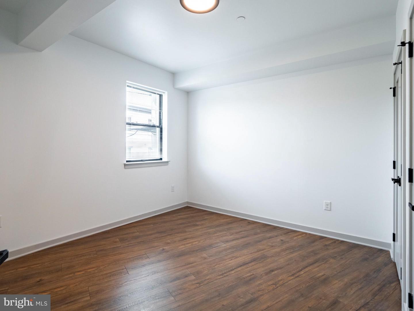 6237 Germantown Ave #204 Property Photo 5