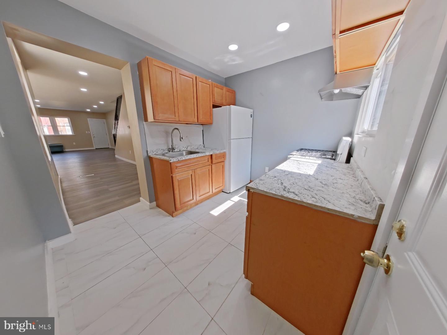 3019 D St Property Photo 6