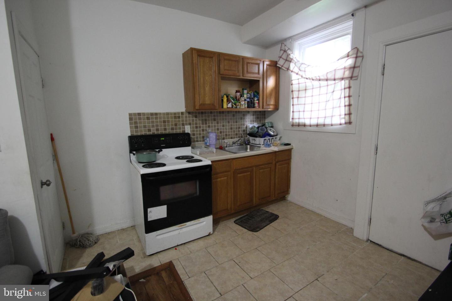 1452 N Ithan St Property Photo 4