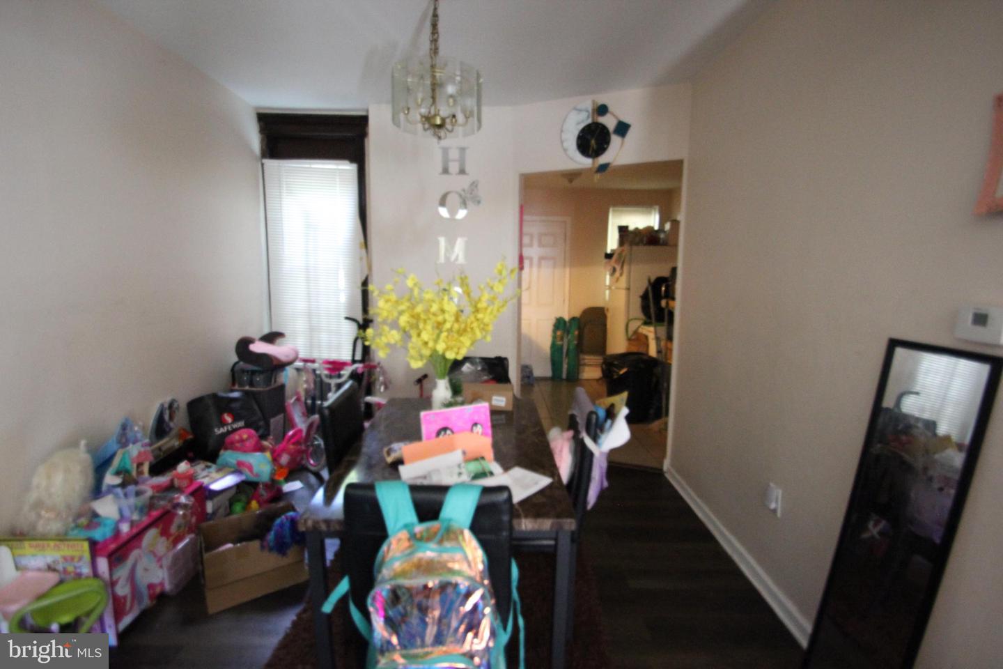 117 N Robinson St Property Photo 3