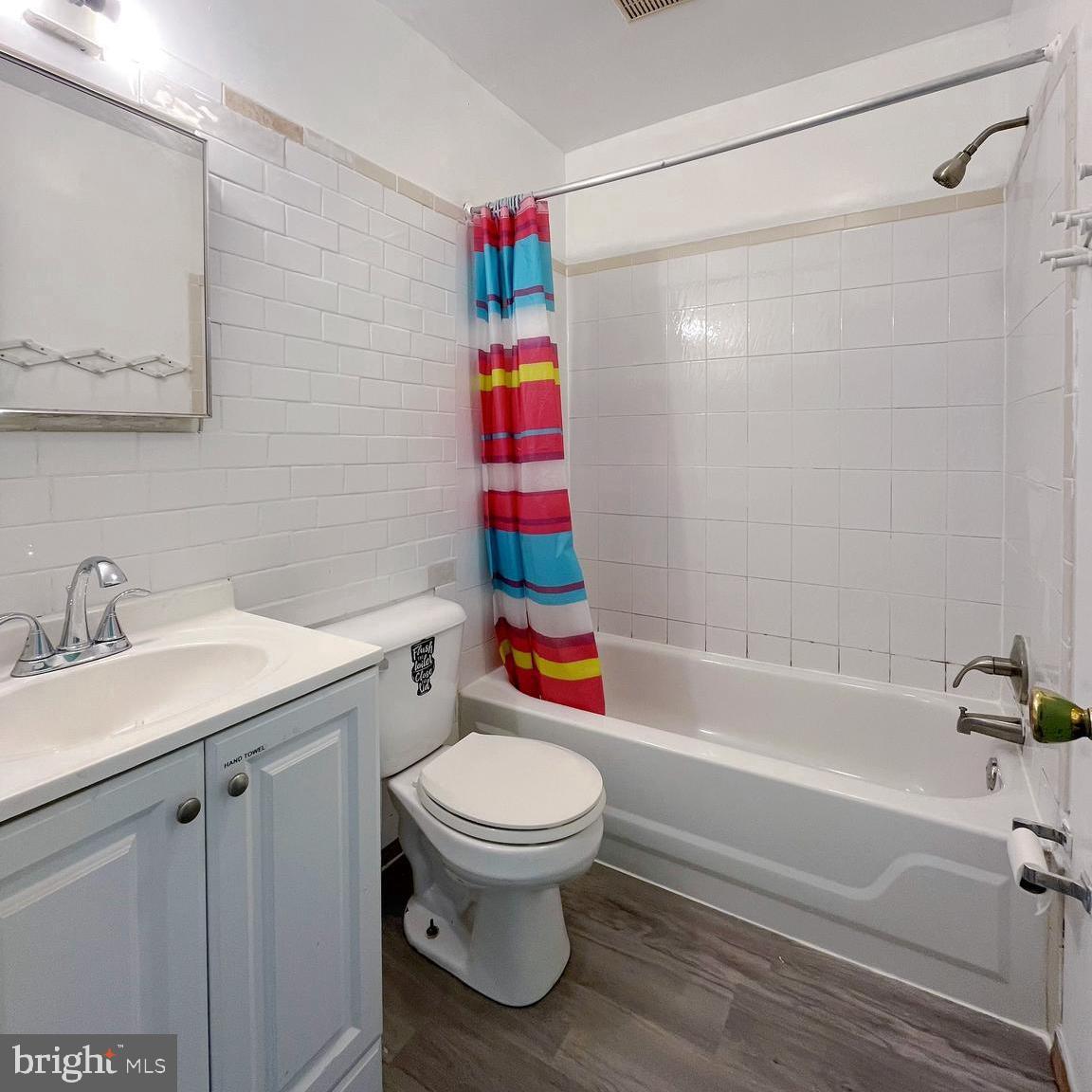 1811 E Sergeant St Property Photo 10