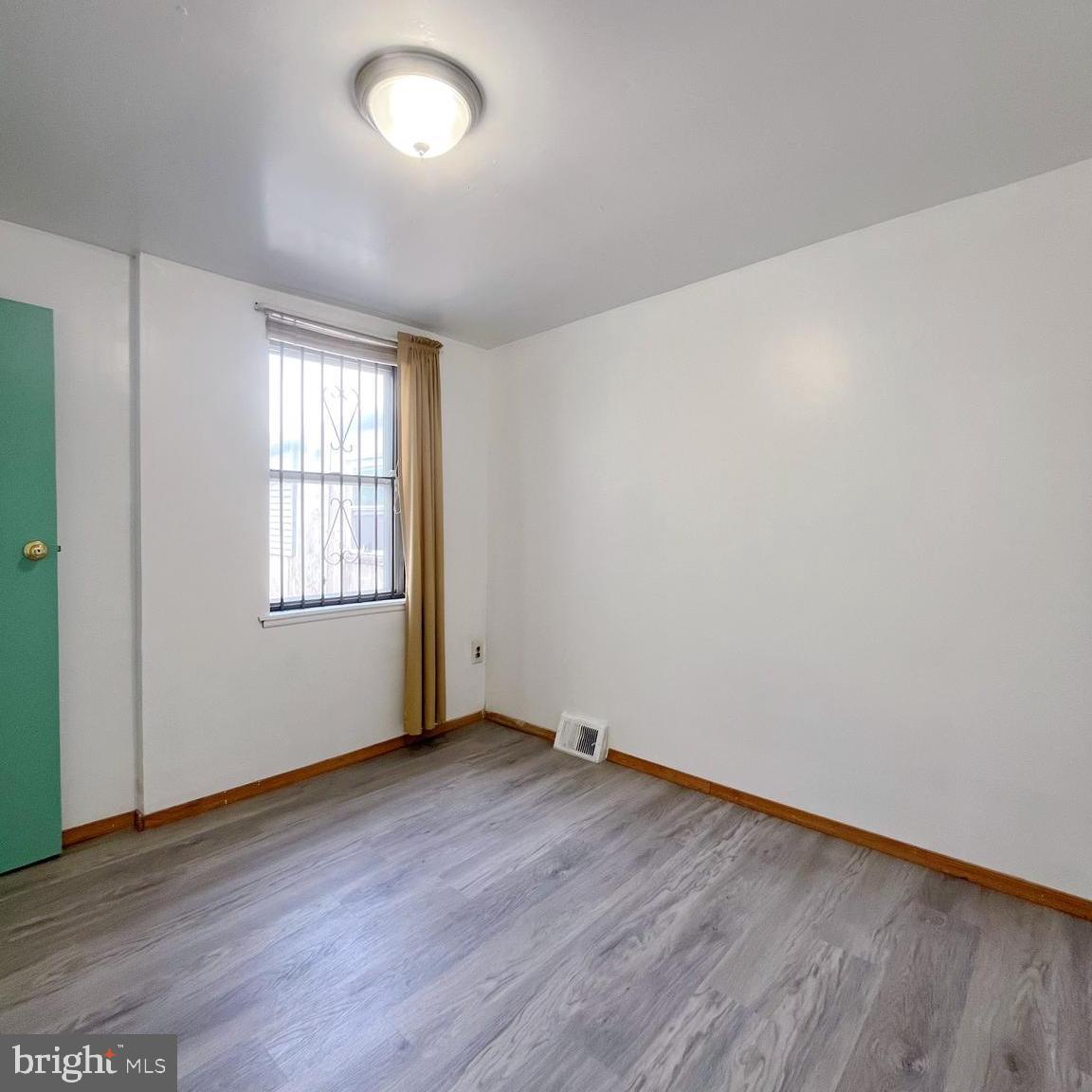1811 E Sergeant St Property Photo 11