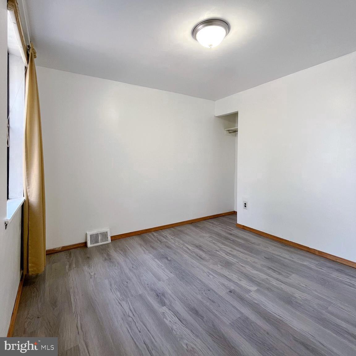 1811 E Sergeant St Property Photo 12