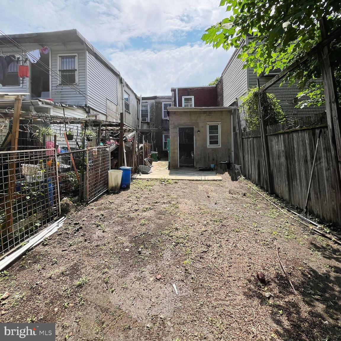 1811 E Sergeant St Property Photo 16