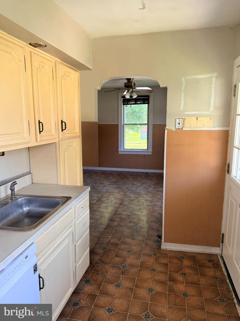 7600 Rising Sun Ave Property Photo 17