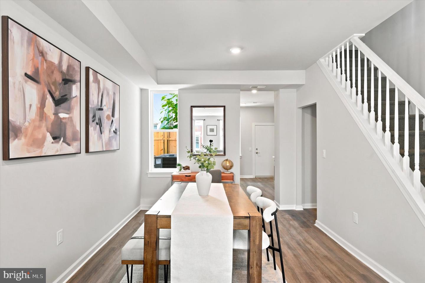 1207 S Harmony St Property Photo 11
