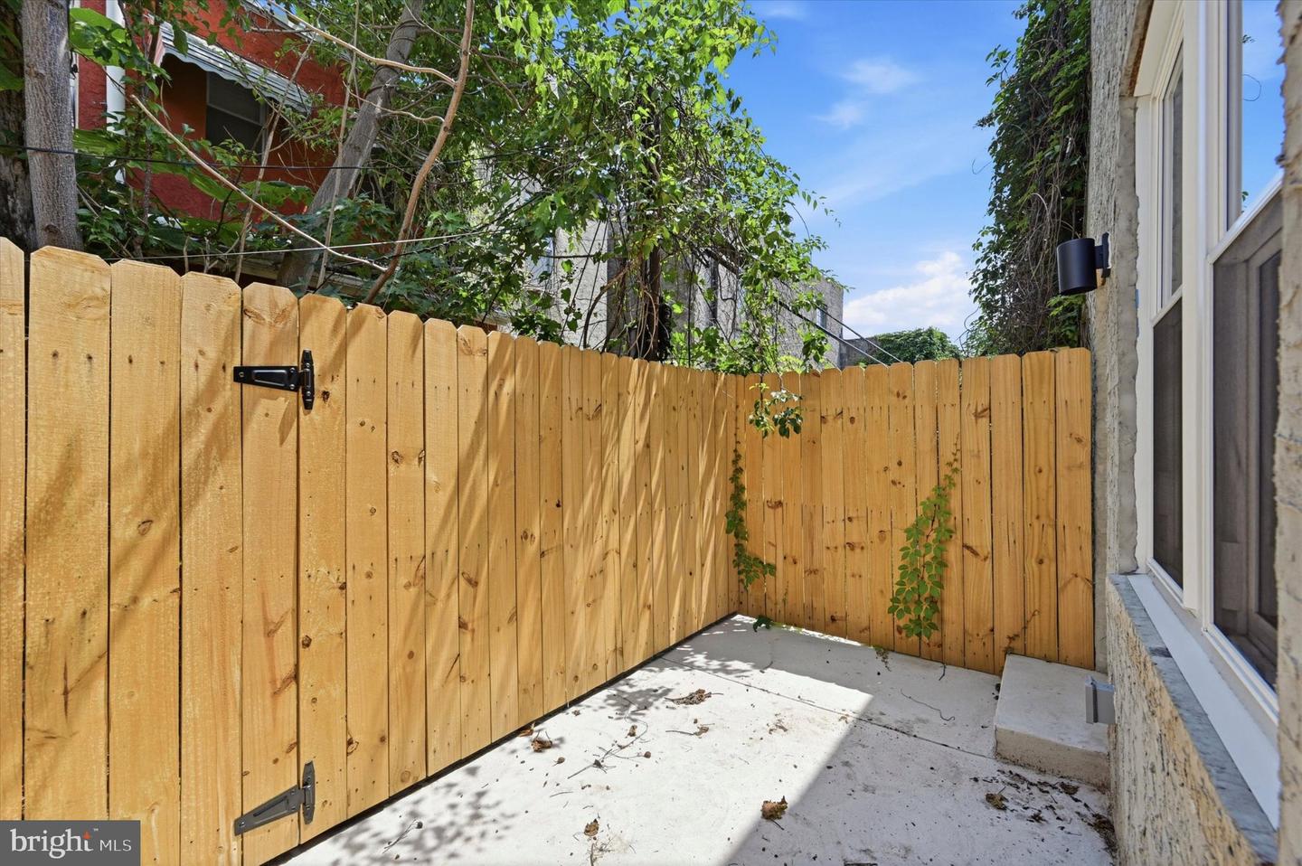 1207 S Harmony St Property Photo 23