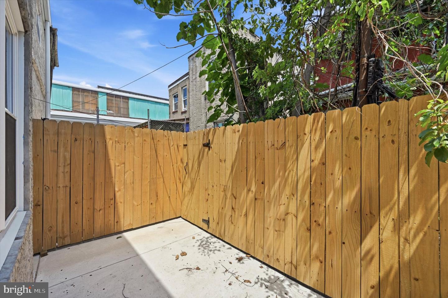 1207 S Harmony St Property Photo 24