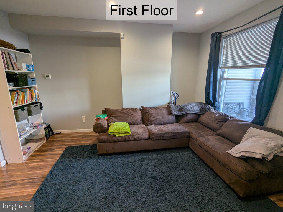 1628 S 54th St Property Photo 3