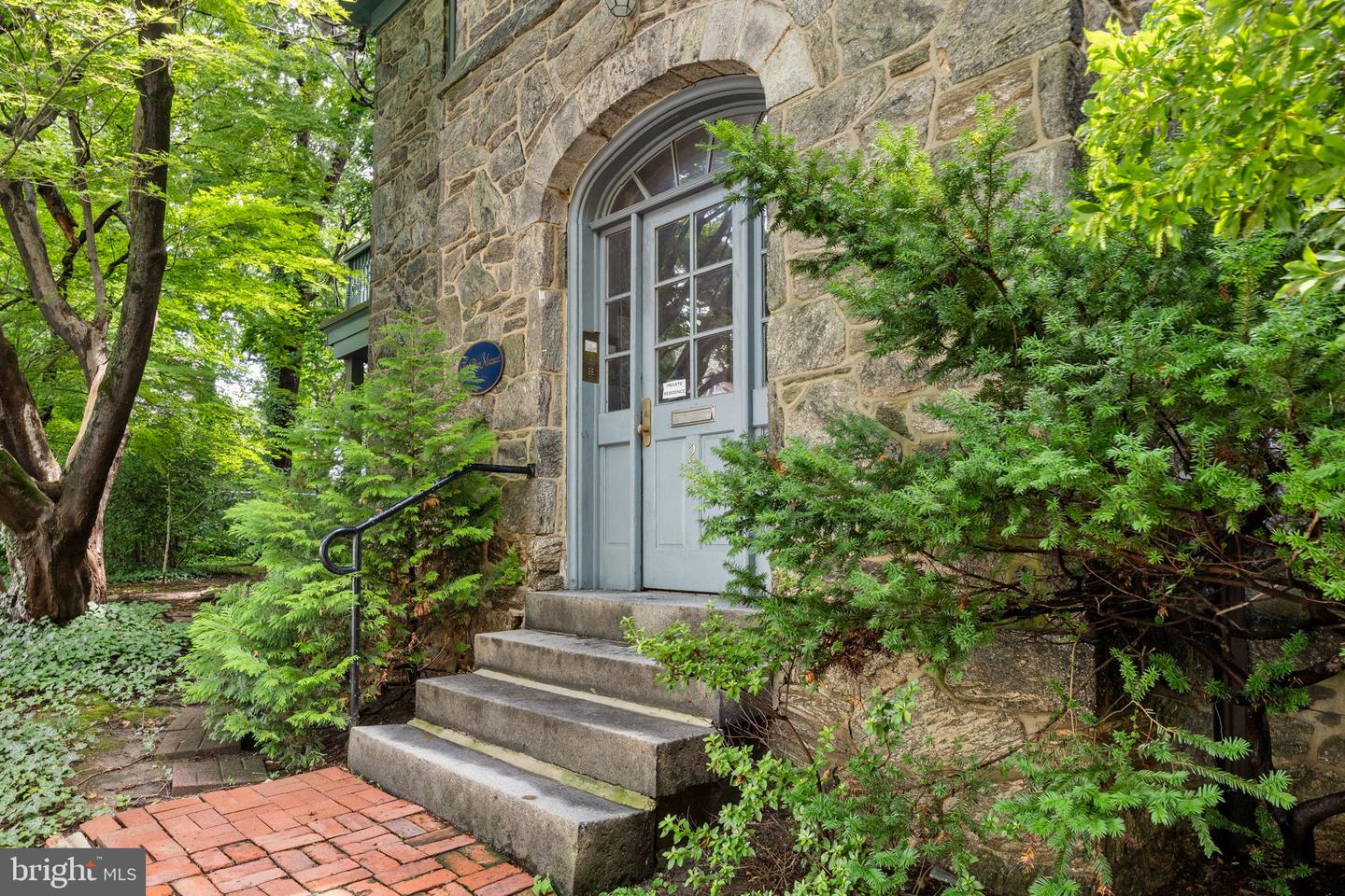 20 E PENN ST #1