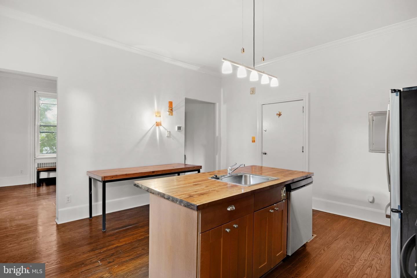 20 E Penn St #1 Property Photo 6