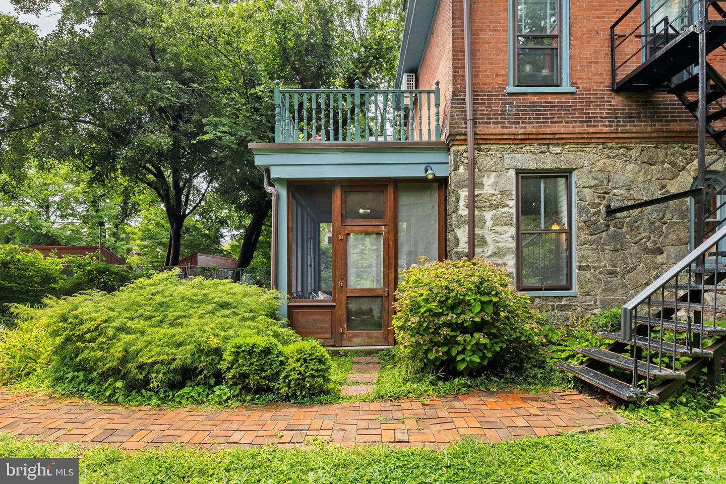 20 E Penn St #1 Property Photo 17