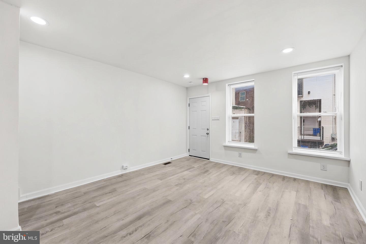 1506 S Bambrey St Property Photo 4