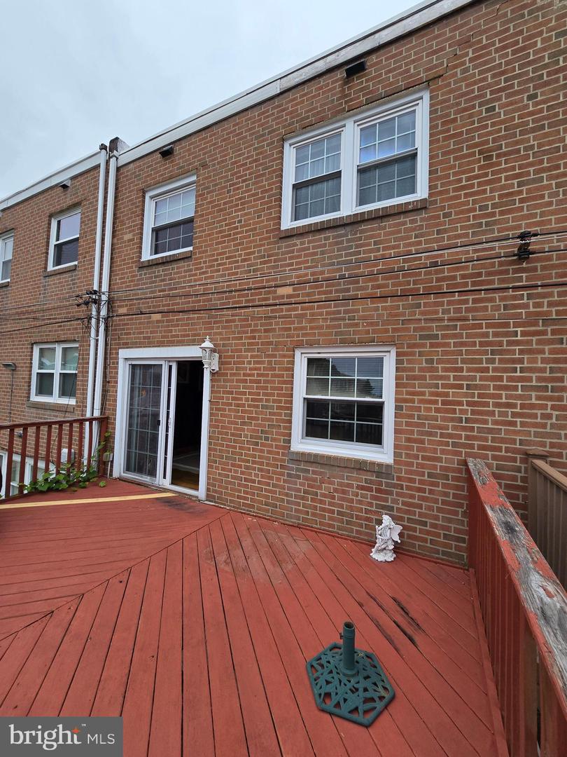 10213 Ambridge Pl Property Photo 5
