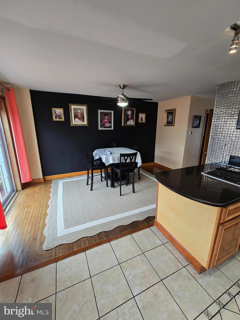 10213 Ambridge Pl Property Photo 14