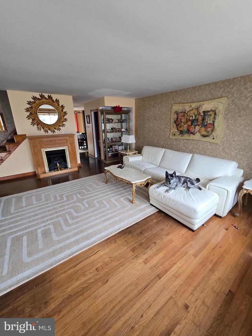 10213 Ambridge Pl Property Photo 15