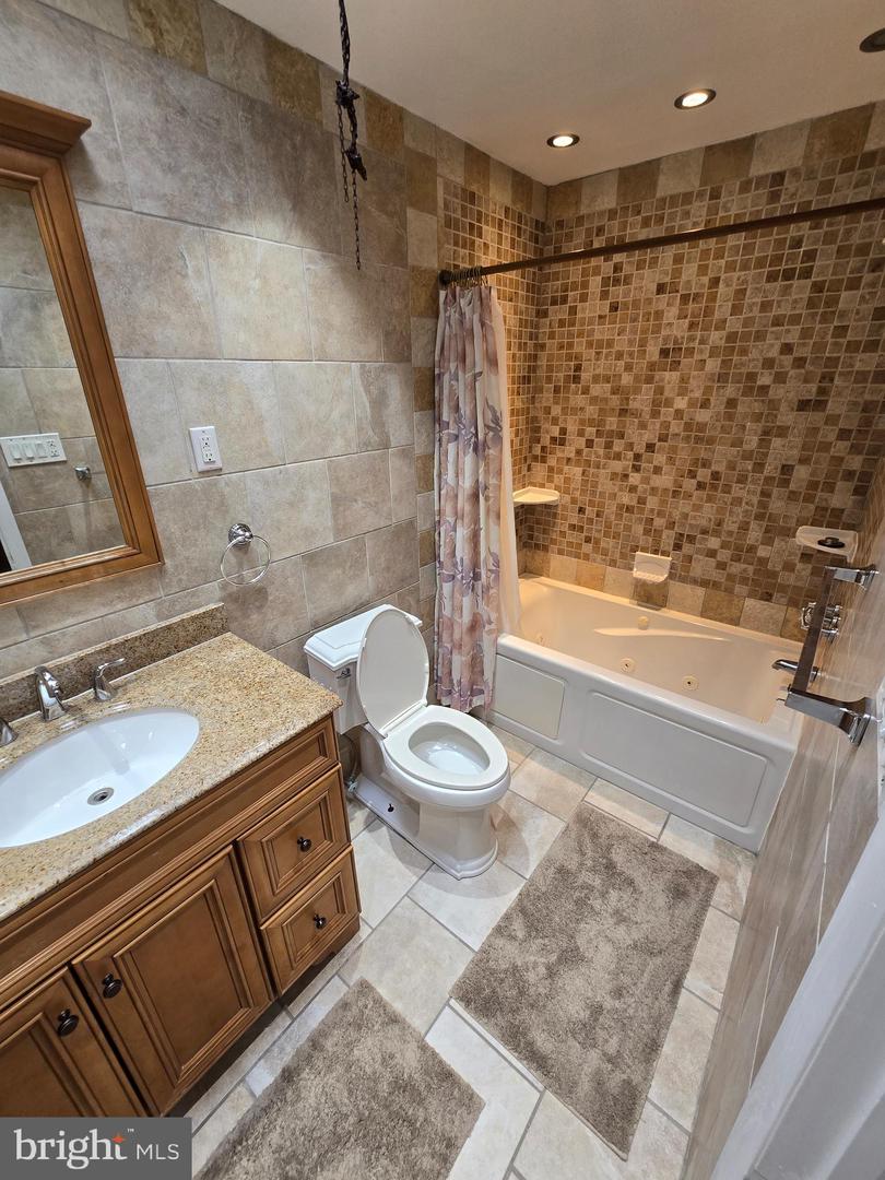 10213 Ambridge Pl Property Photo 23