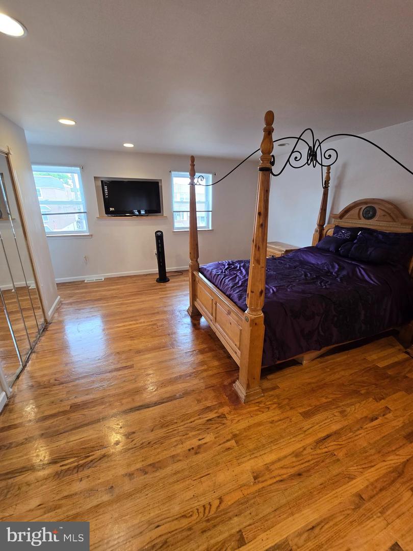 10213 Ambridge Pl Property Photo 27