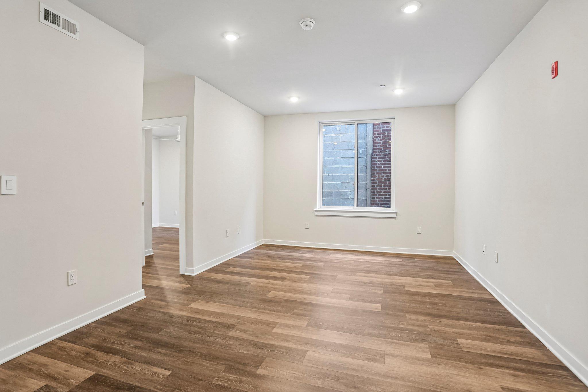 4217 Chestnut St #205 Property Photo 4