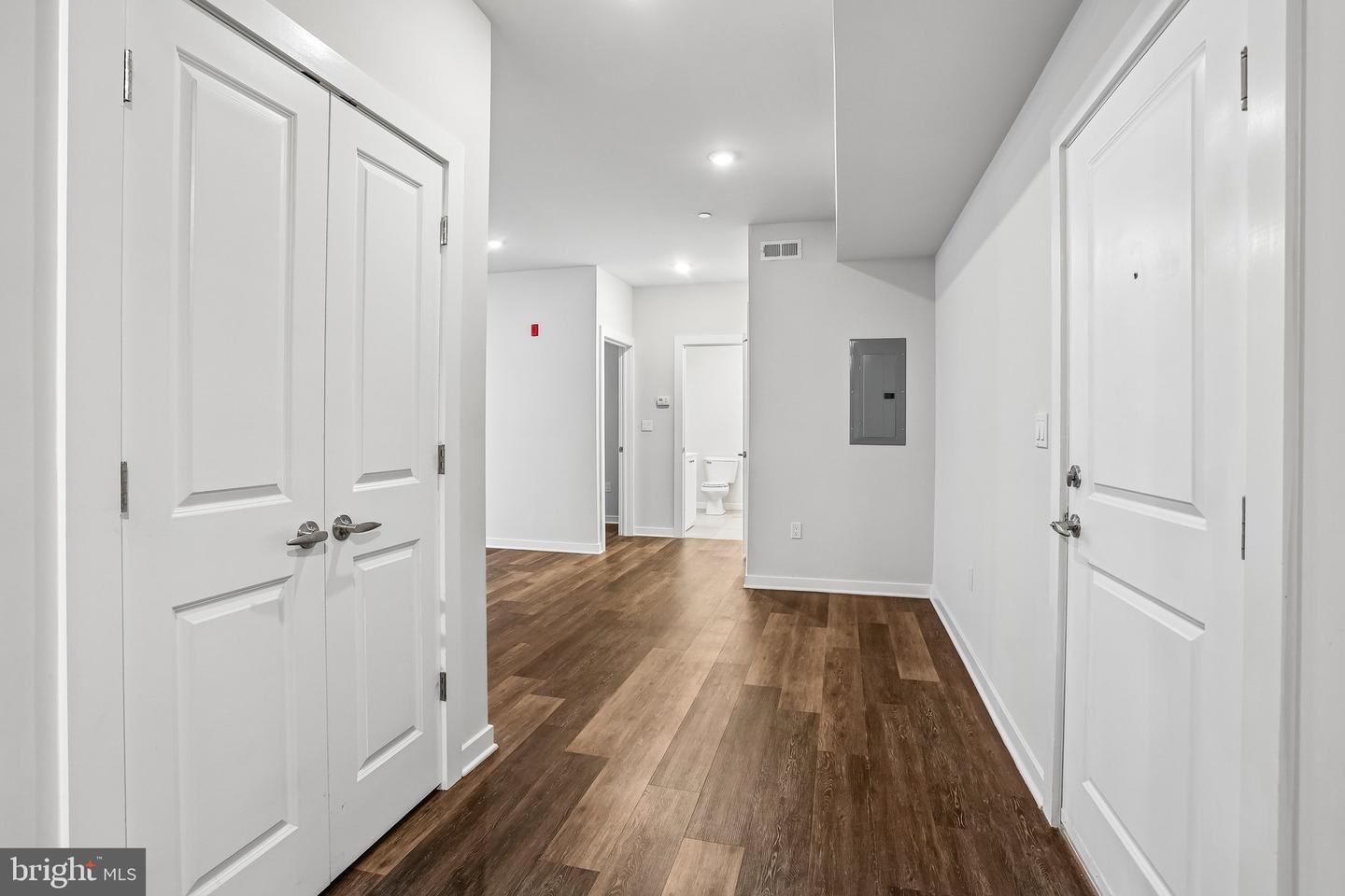 4217 Chestnut St #205 Property Photo 5