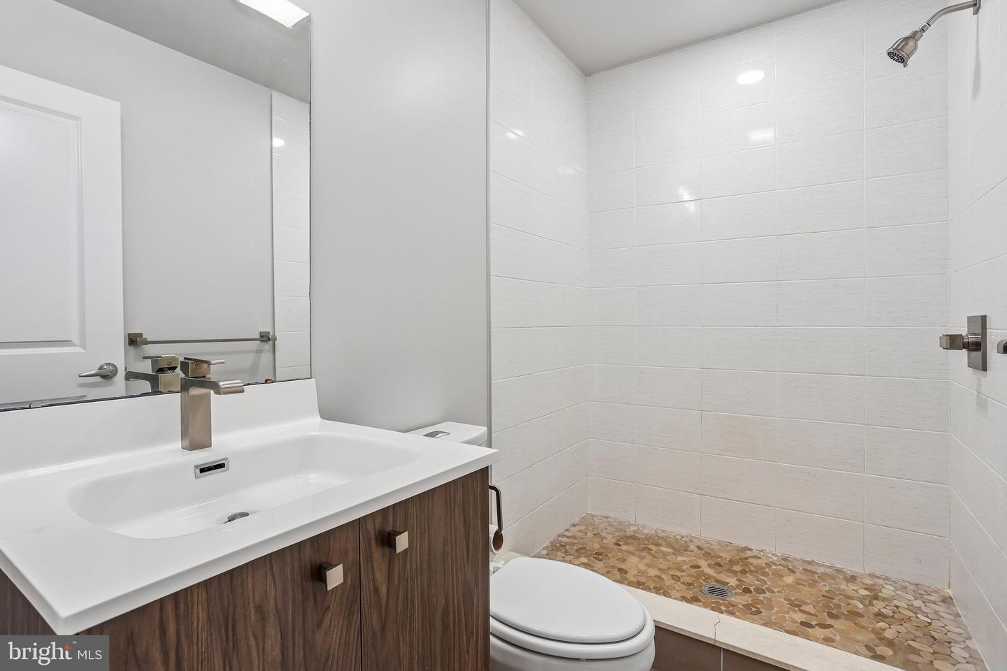 4217 Chestnut St #205 Property Photo 16