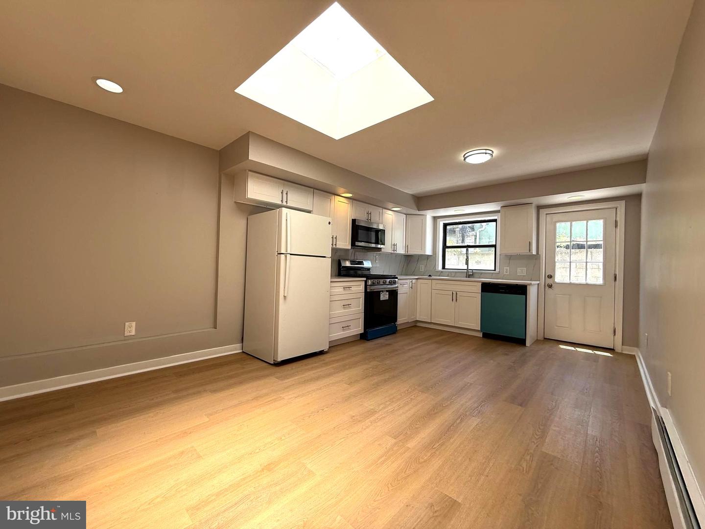 232 Reed St Property Photo 8