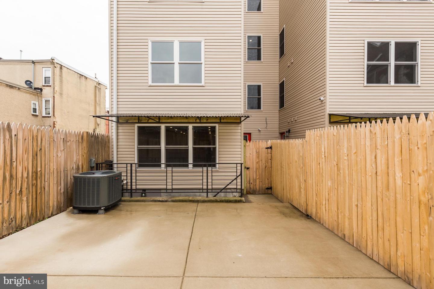 1724 N Marshall St #b Property Photo 2