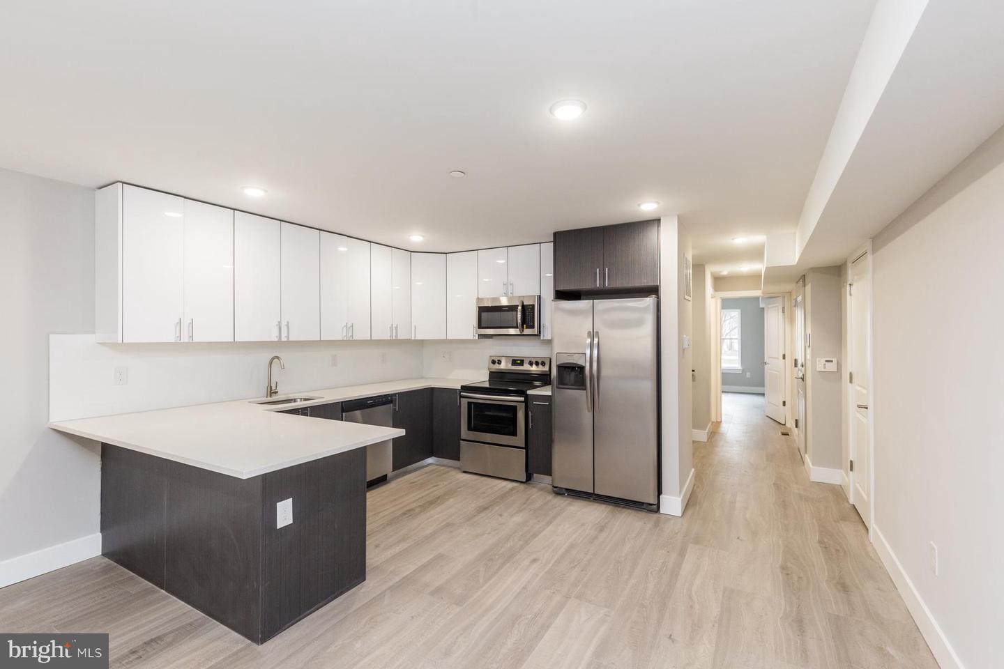 1724 N Marshall St #b Property Photo 3