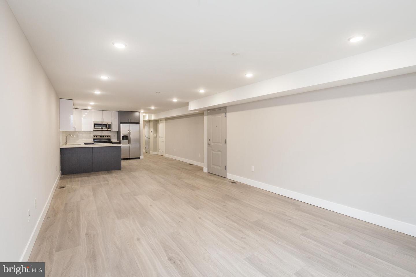 1724 N Marshall St #b Property Photo 6