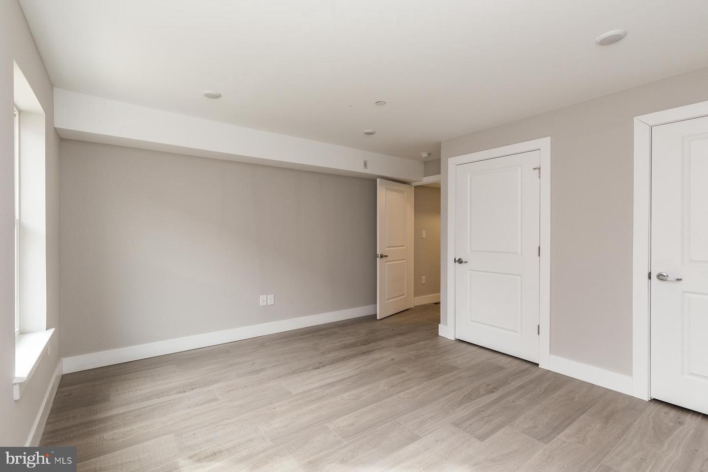 1724 N Marshall St #b Property Photo 15