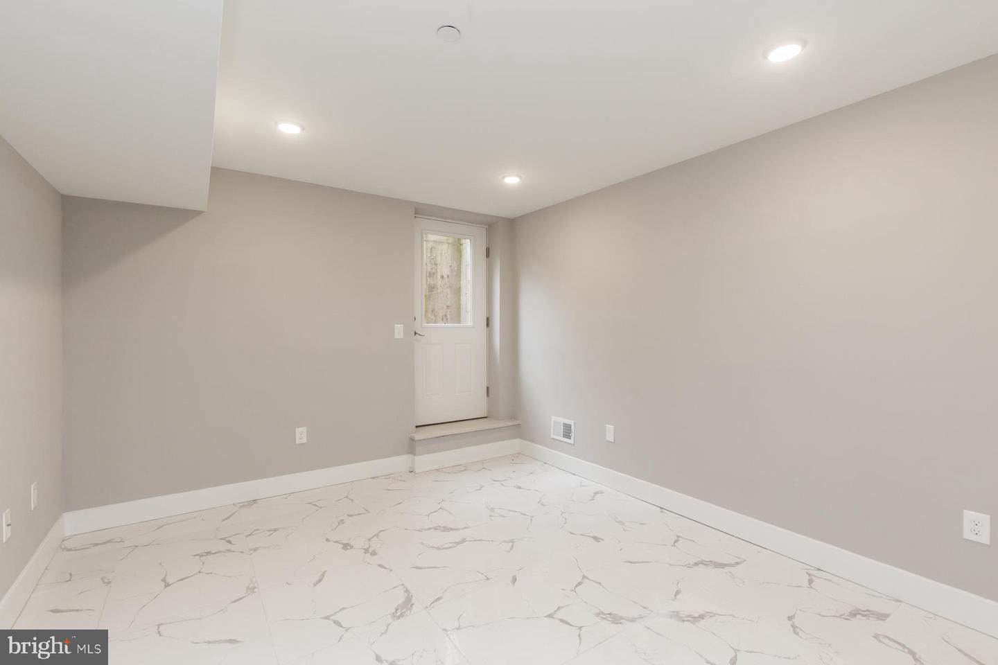 1724 N Marshall St #b Property Photo 19