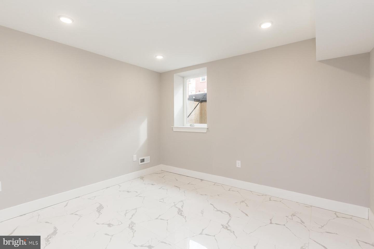 1724 N Marshall St #b Property Photo 24