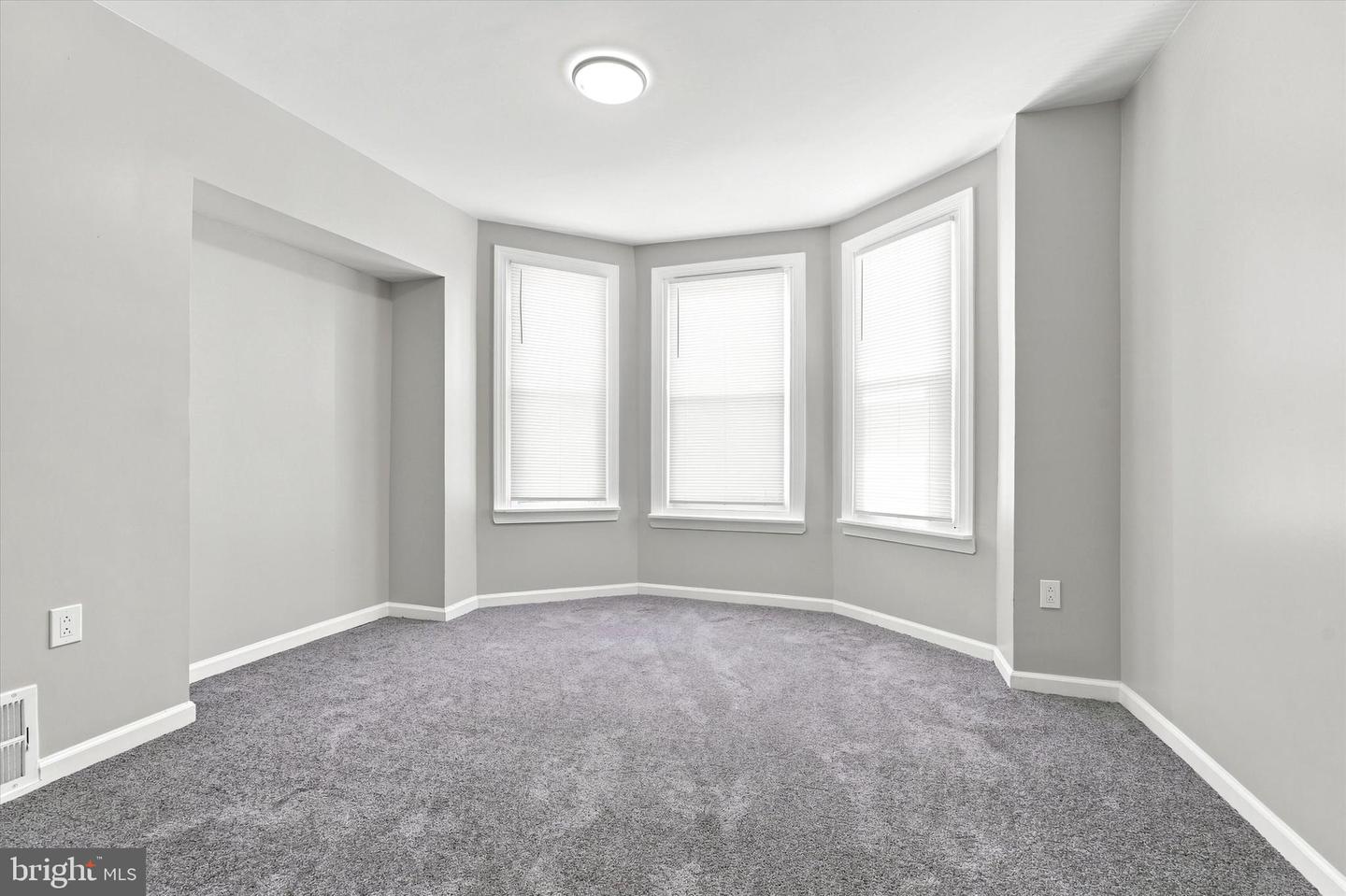 3332 Malta St Property Photo 10