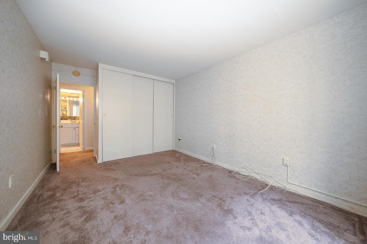 1900 John F Kennedy Blvd #1915 Property Photo 7