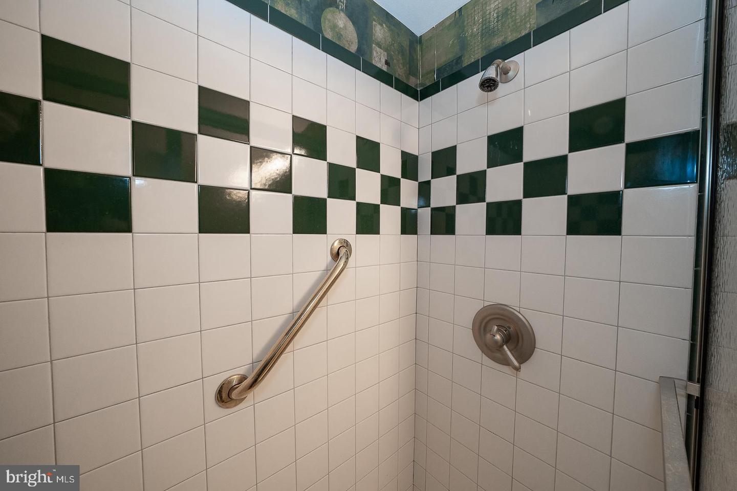 1900 John F Kennedy Blvd #1915 Property Photo 9