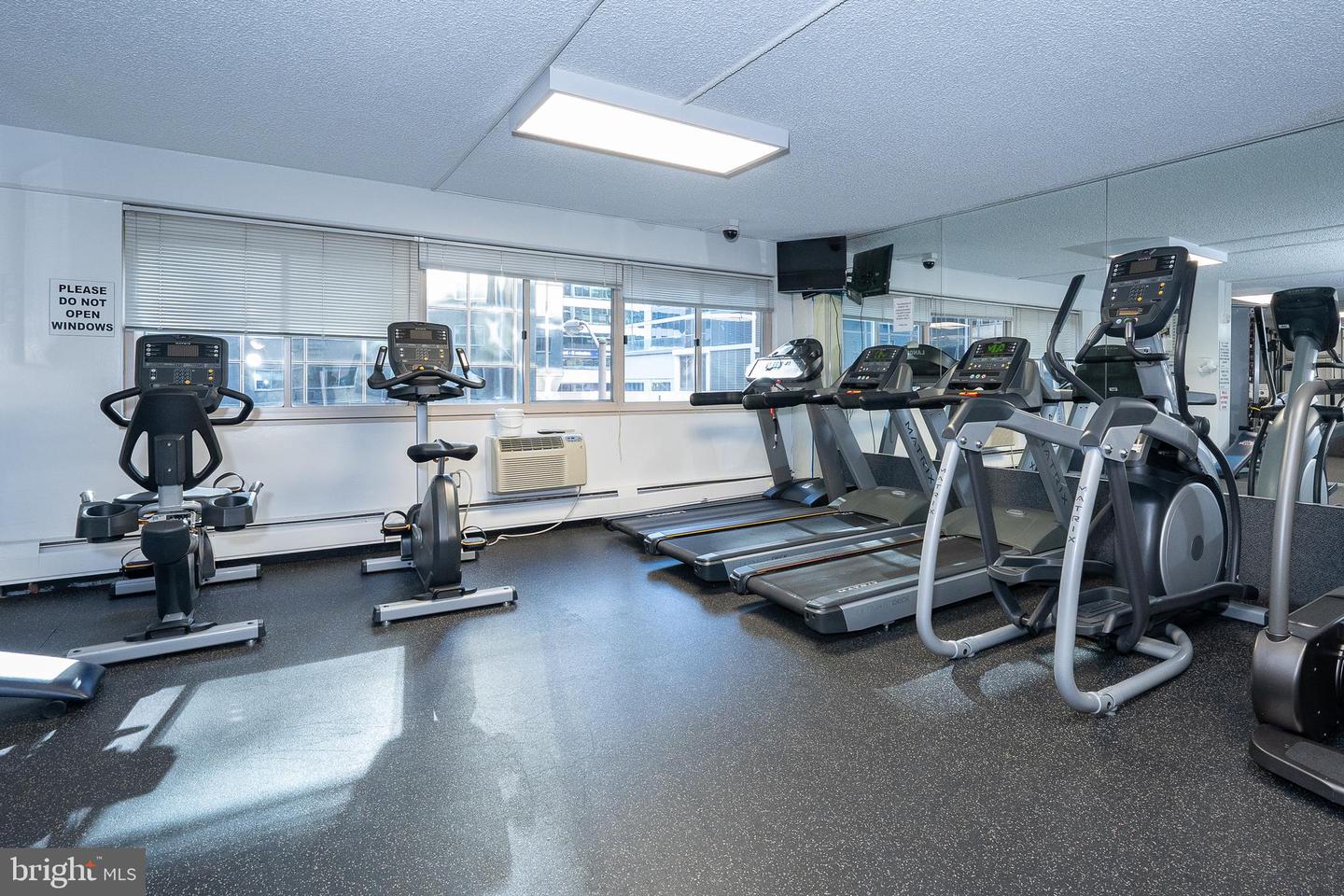 1900 John F Kennedy Blvd #1915 Property Photo 18