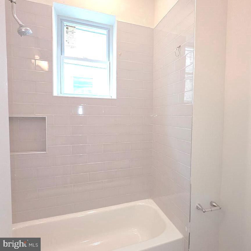 3226 Page St Property Photo 6