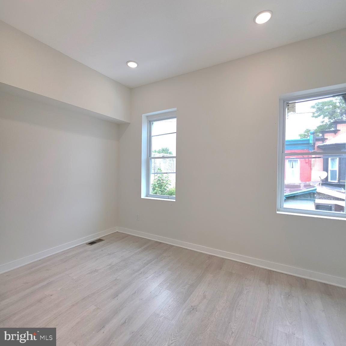 3226 Page St Property Photo 10