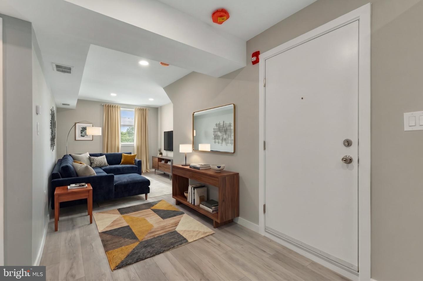 435 W SUSQUEHANNA AVE #2 Property Photo 1