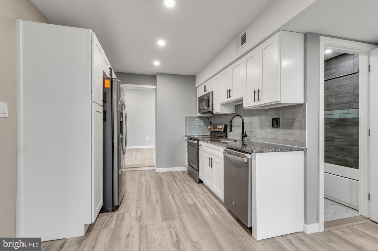 435 W Susquehanna Ave #2 Property Photo 3