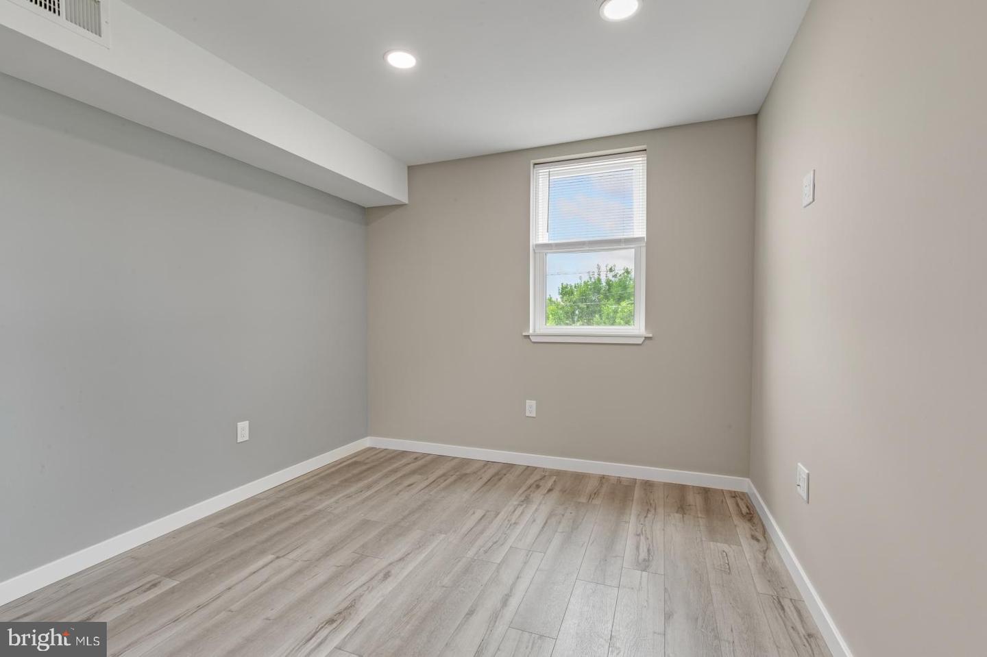 435 W Susquehanna Ave #2 Property Photo 9