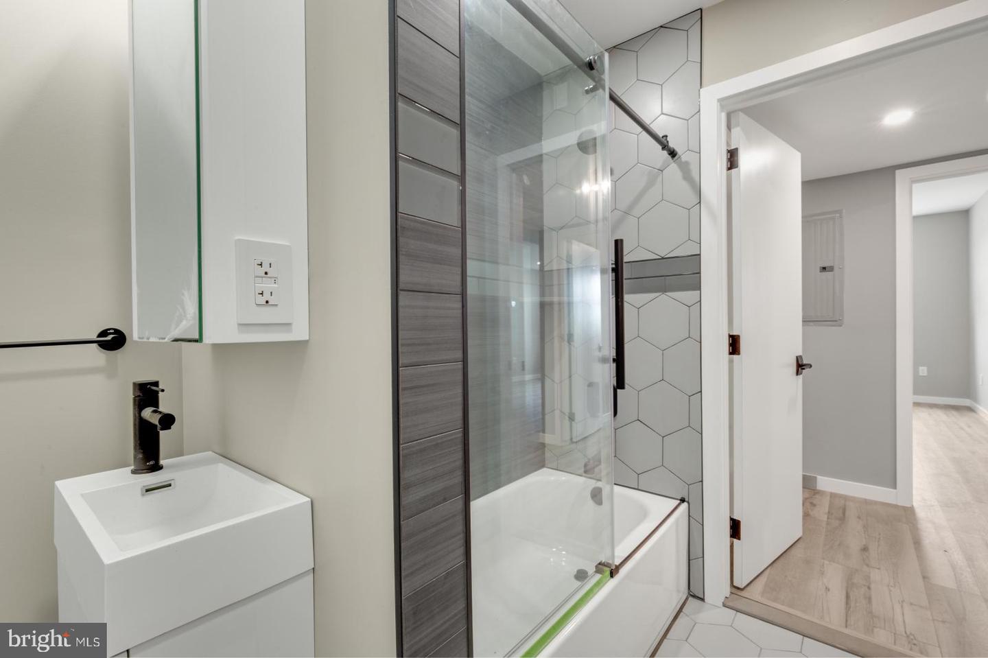 435 W Susquehanna Ave #2 Property Photo 20