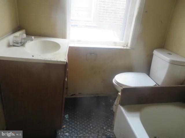 2320 Nicholas St Property Photo 9